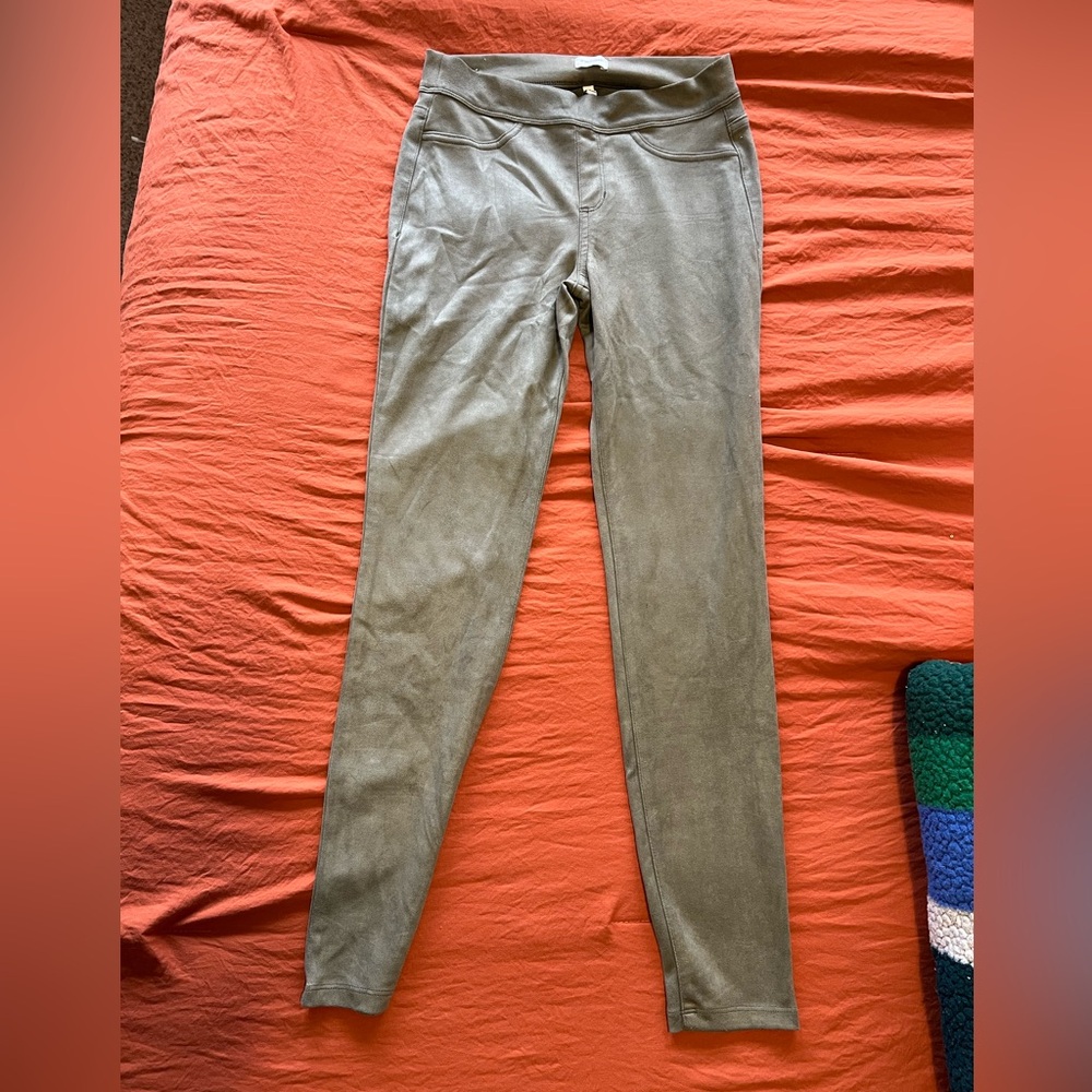 Sneak Peek Gray Women's Leggings